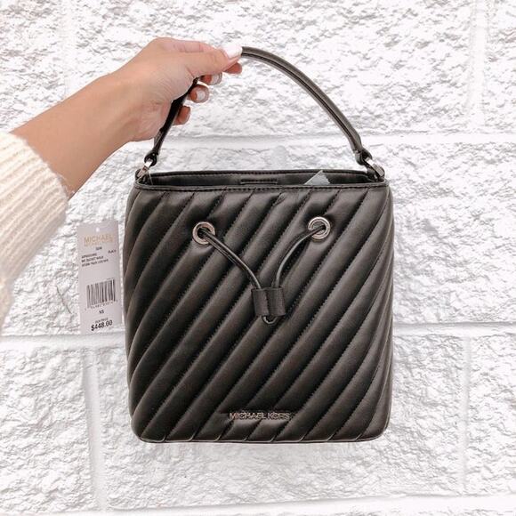 Michael Kors 35F0SU2M8U Suri Medium Quilted Bucket Messenger Bag Black